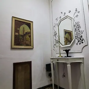  Appartamento The House To The Walls